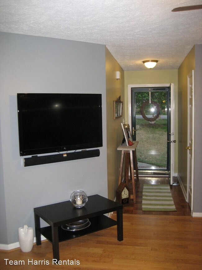 Building Photo - 4 br, 2 bath House - 104 Port Bay