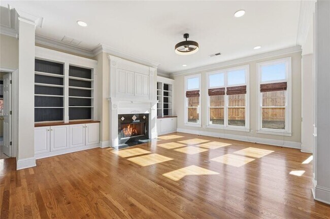 Foto del edificio - 250 Fieldsborn Ct NE