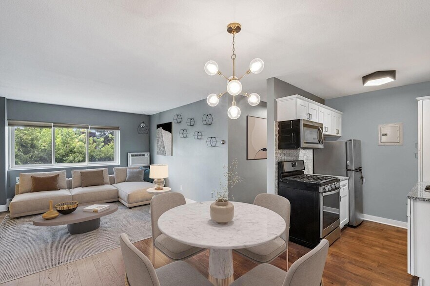 Foto principal - 504 W Franklin Ave