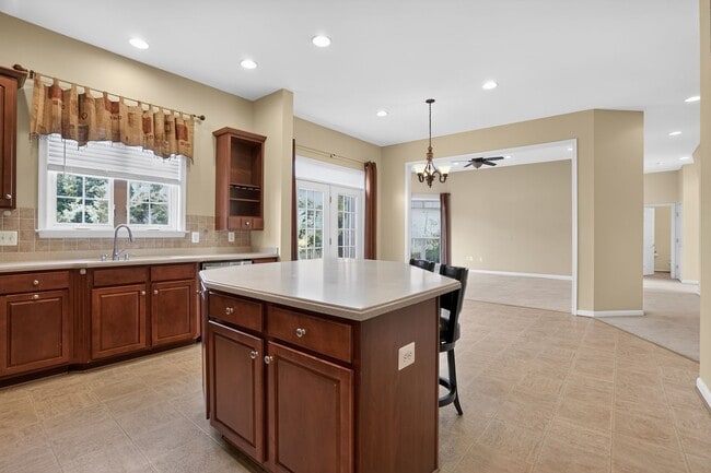 Building Photo - 44331 Apache Cir