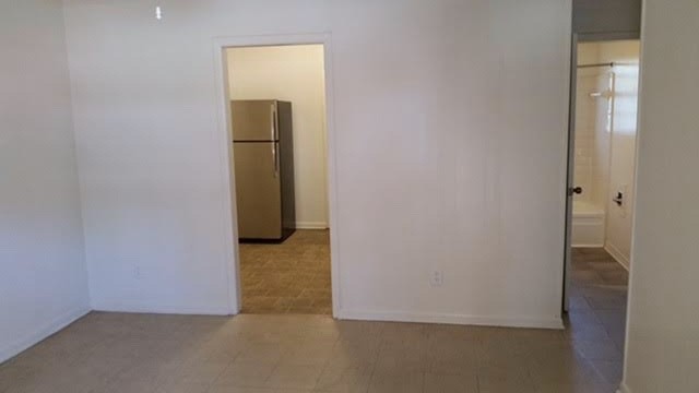 Building Photo - 1200 Lake Dr