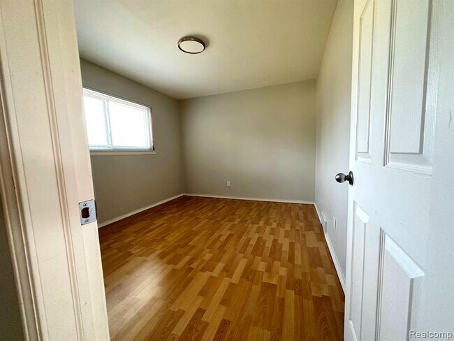 Building Photo - 26759 Masch Dr