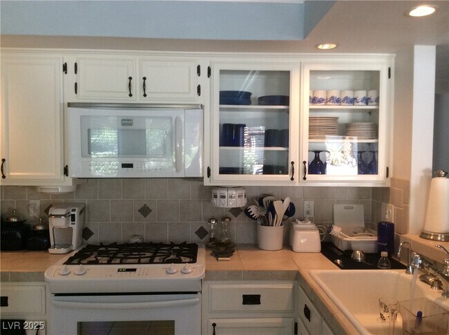 Foto del edificio - 2909 Crystal Bay Dr