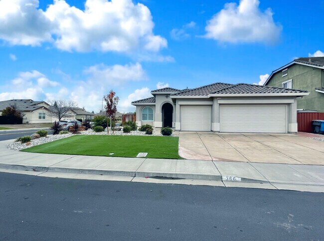 Foto del edificio - 366 Rock Creek Cir