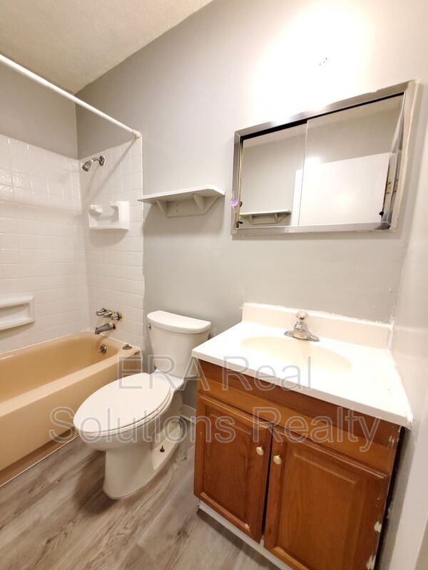 Foto del edificio - 1722 Burlington Ave