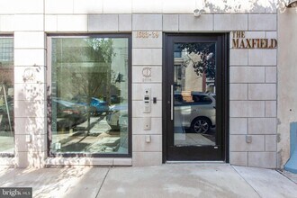 Building Photo - 1533 Parrish St