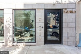 Building Photo - 1533 Parrish St