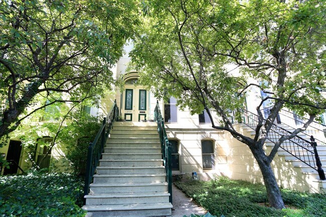 Foto del edificio - 1260 W Lexington St