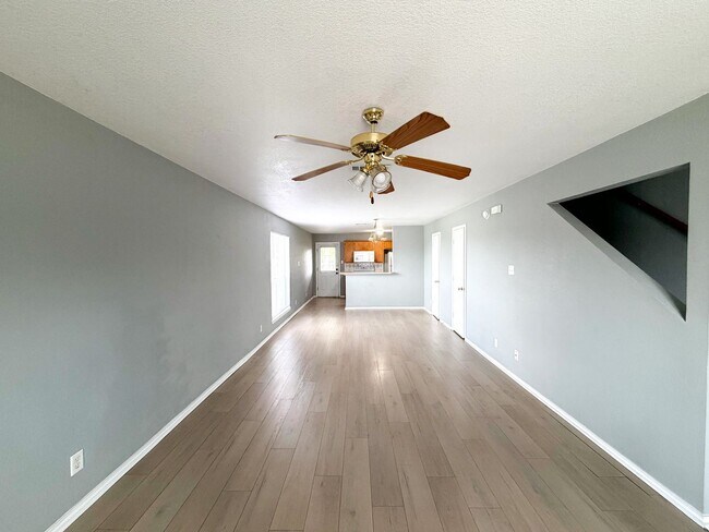 Building Photo - 5701 Allstar Ct
