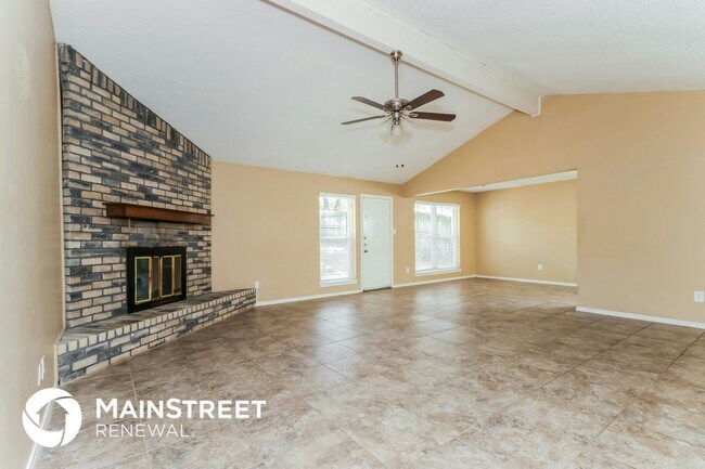 Building Photo - 4807 Crestmont Ct