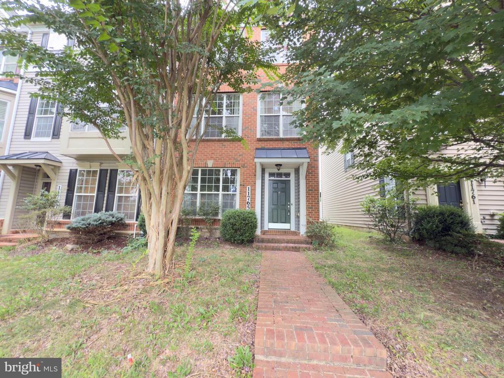 Foto principal - 11765 Skylark Rd