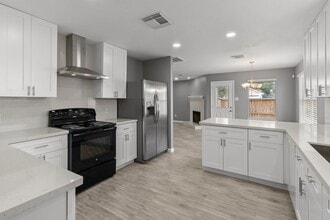 Building Photo - 14642 Alannah Lagoon Ct