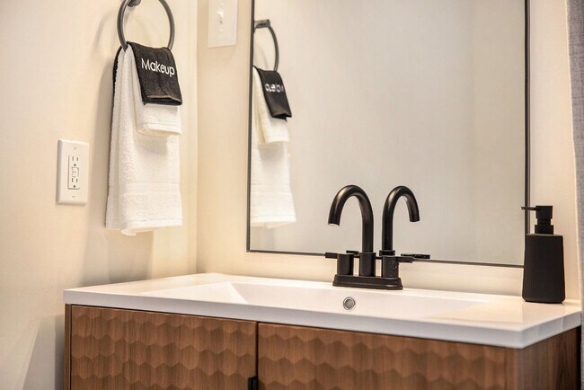 Foto del edificio - 37 Gold Ave NW