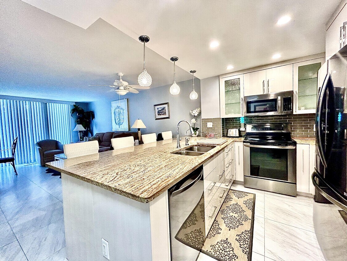 Primary Photo - 3540 S Ocean Blvd