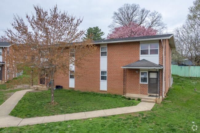Building Photo - Franklin Terrace