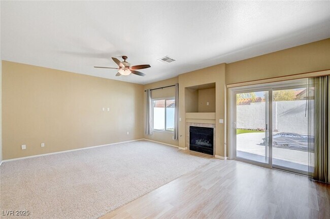 Foto del edificio - 9684 Summer Cypress St