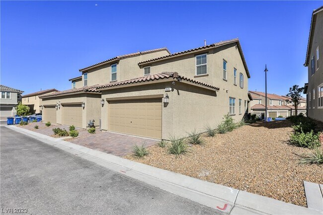 Building Photo - 3535 Serravalle Ln