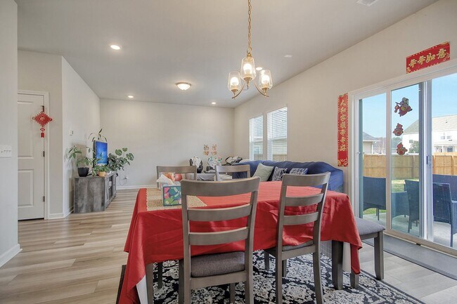 Foto del edificio - Spacious Moncks Corner Home