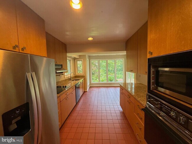 Building Photo - 6534 Jay Miller Dr