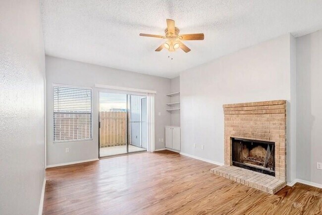 Foto del edificio - 9504 Menchaca Rd