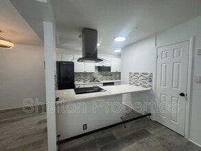 Building Photo - 8029 E Glenrosa Ave
