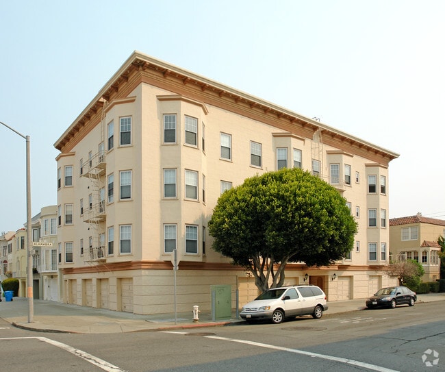 290 Alhambra St San Francisco Ca 94123 Apartments San Francisco Ca Apartments Com