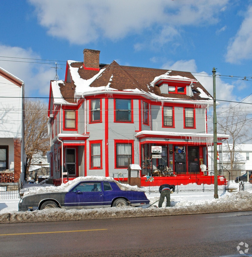 Foto del edificio - 2151 E 3rd St