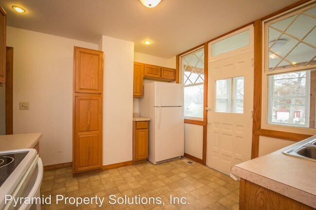 Building Photo - 2 br, 1 bath House - 1716 23rd St