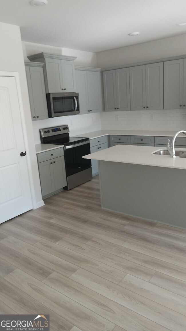 Foto del edificio - 2498 Polaris Way SW