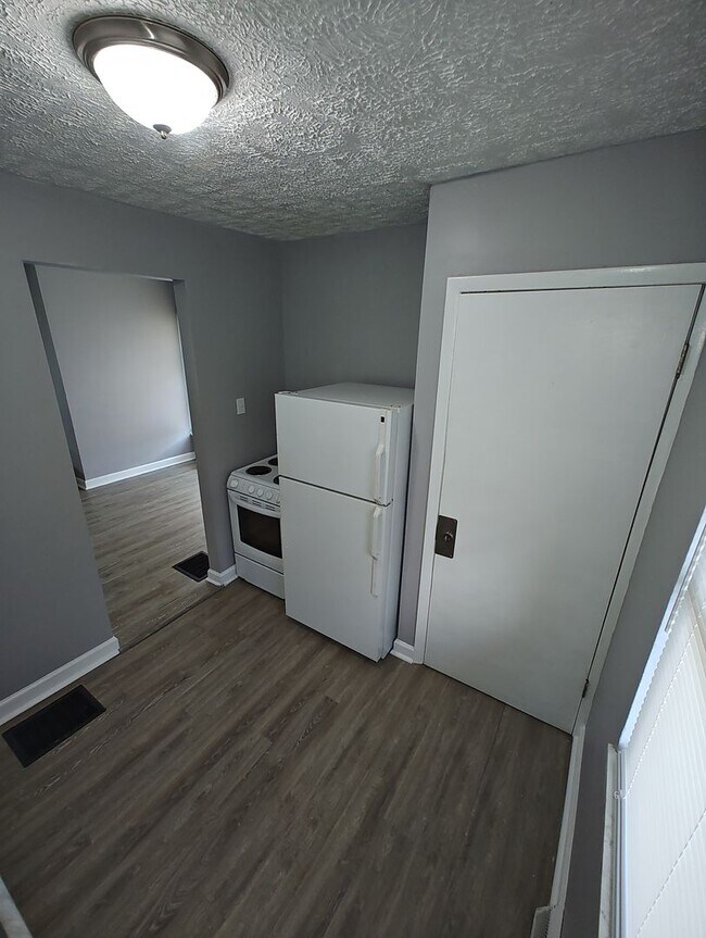 Photo - 3665-3665 Otterbein Ave Apartment