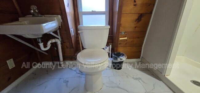 Foto del edificio - 51 S 5th St