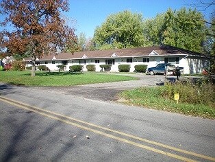 Primary Photo - 4950 N Lake Rd