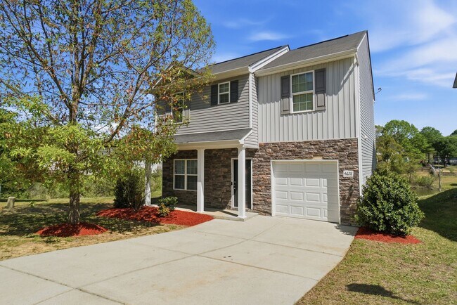 Foto del edificio - 4-bedroom with Water Front View