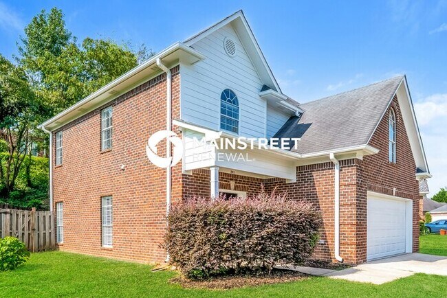 Building Photo - 3 Bedroom Pet-Friendly Home in GARDENDALE, AL with Main Street Renewal