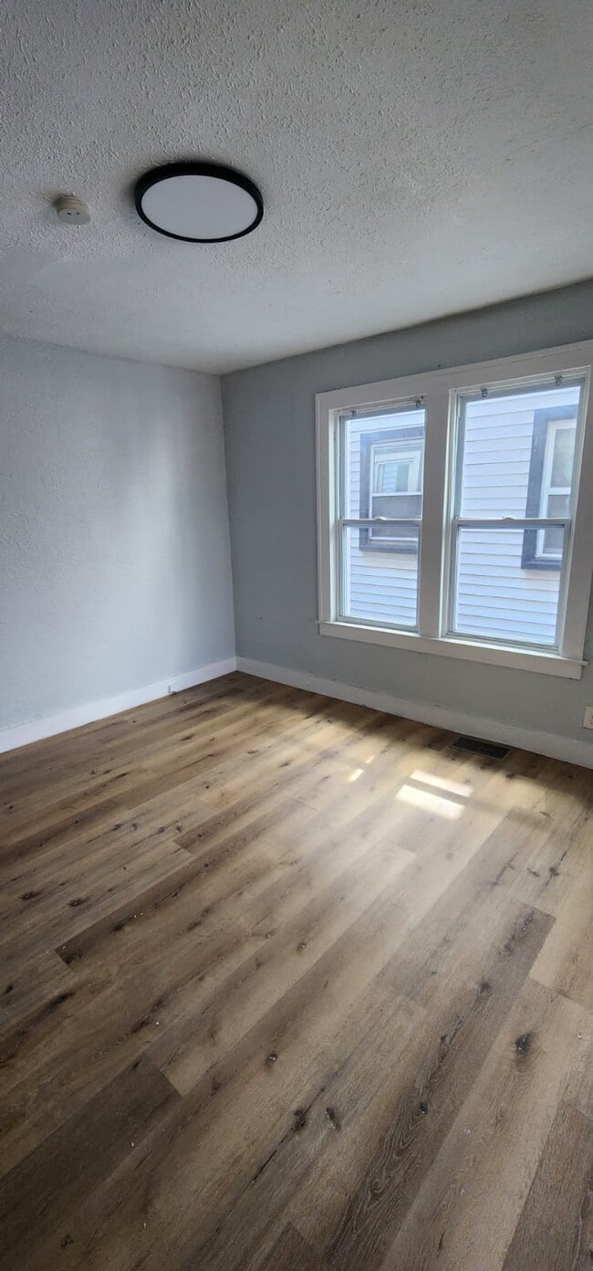 Foto del edificio - 16201 Turner St