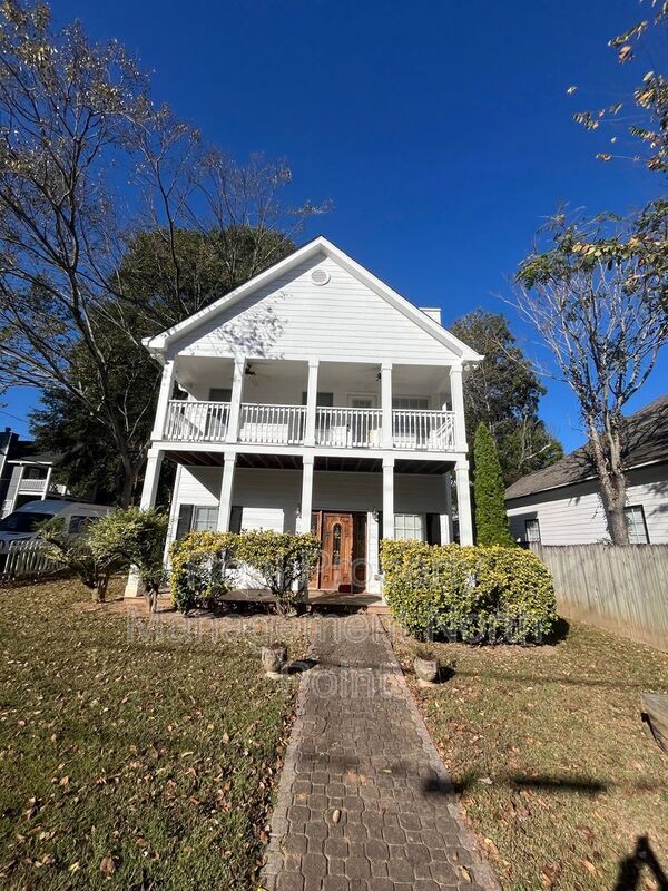 Foto del edificio - 889 Crew St SW