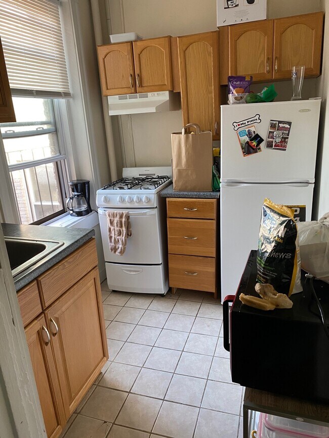 Building Photo - 84 New Whitney St