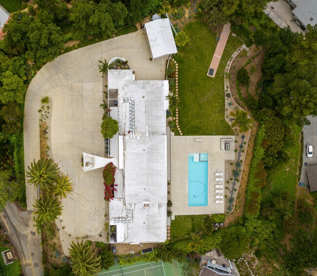 16061 Royal Oak Rd, Encino, CA 91436 House Rental in Encino, CA