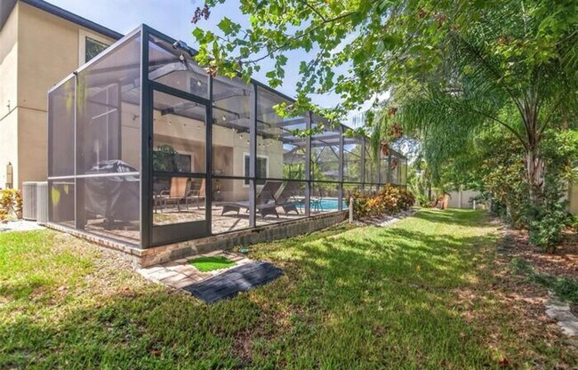 Foto del edificio - "Spacious 5-Bedroom, 3-Bathroom Oasis with...