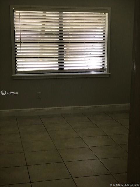 Foto del edificio - 7965 SW 86th St