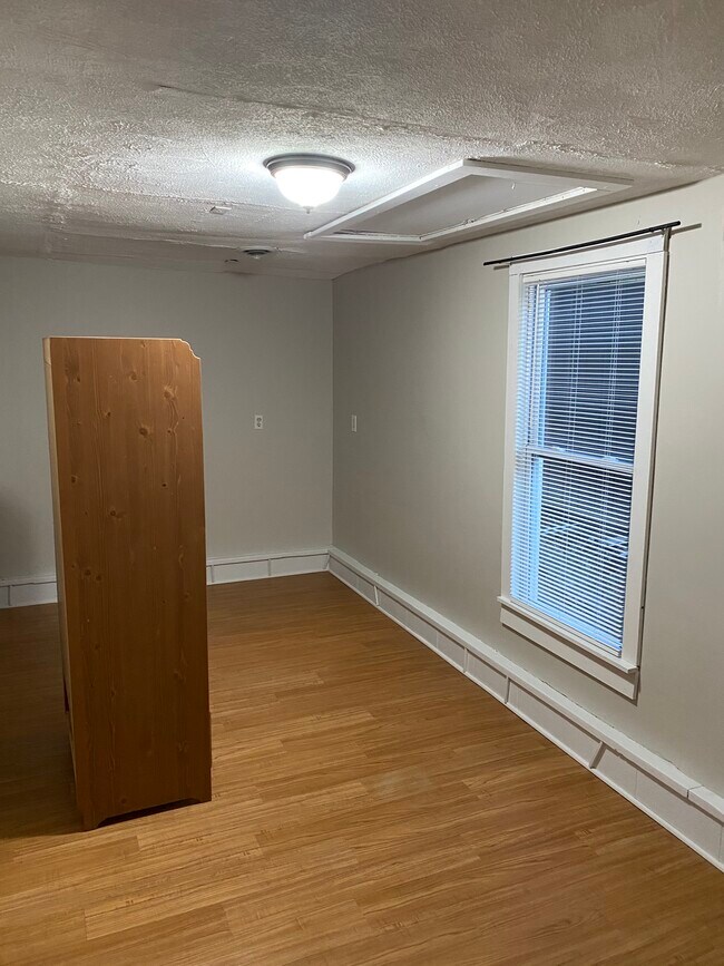 Dormitorio - 15 W Vine St