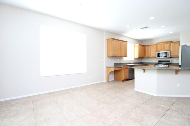 Building Photo - 2137 E Glacier Pl