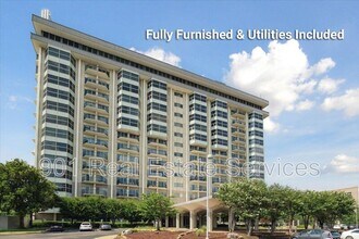 Building Photo - 655 Riverside Dr