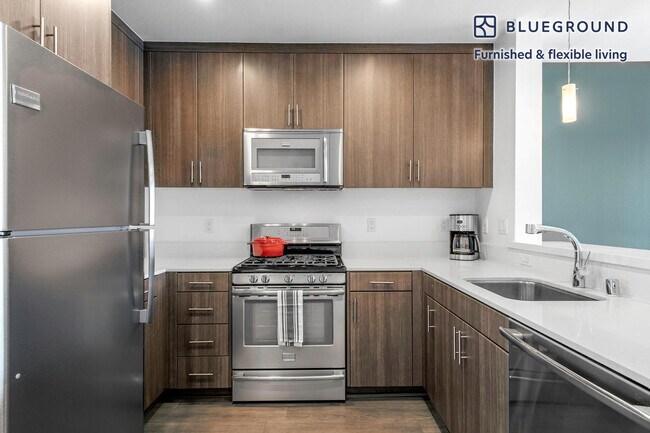 Foto del edificio - 375 N La Cienega Blvd