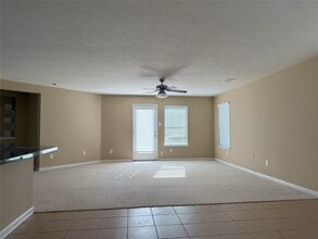 Building Photo - 2914 Acorn Oaks Dr