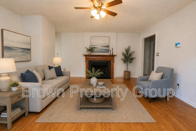 Foto del edificio - 6839 Shawcross Ln