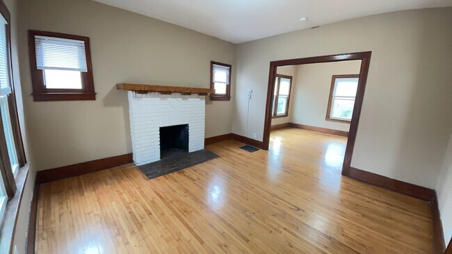 Foto del edificio - 1437 Maple Ave
