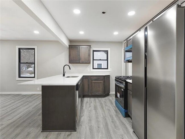 Building Photo - 3437 Southworth Ct