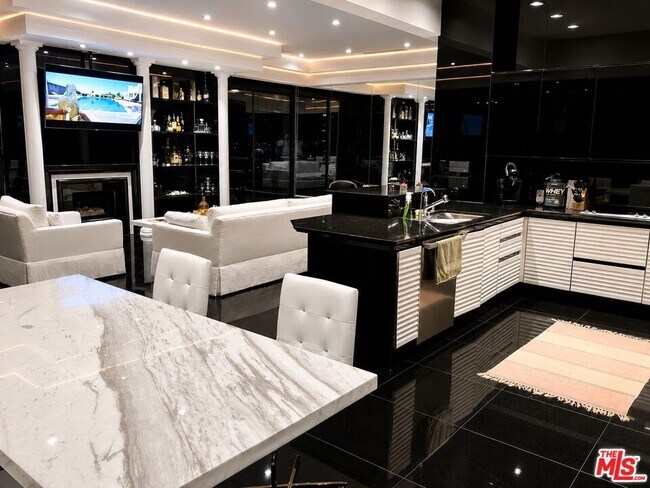Foto del edificio - 10535 Wilshire Blvd