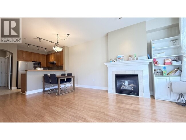 Building Photo - 2083 W 33rd Ave